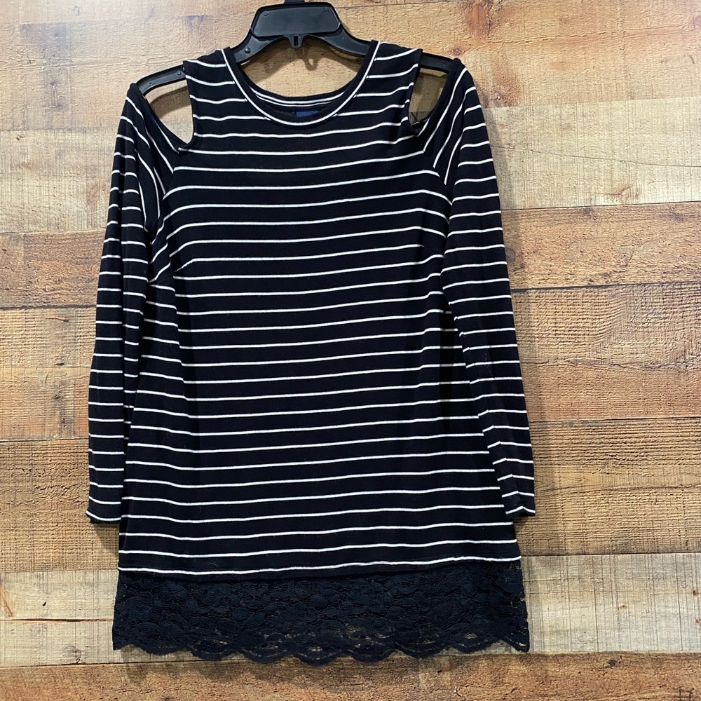 Kaari Blue Cold Shoulder Lace Embellished Long Sleeve Pullover Top Size Medium